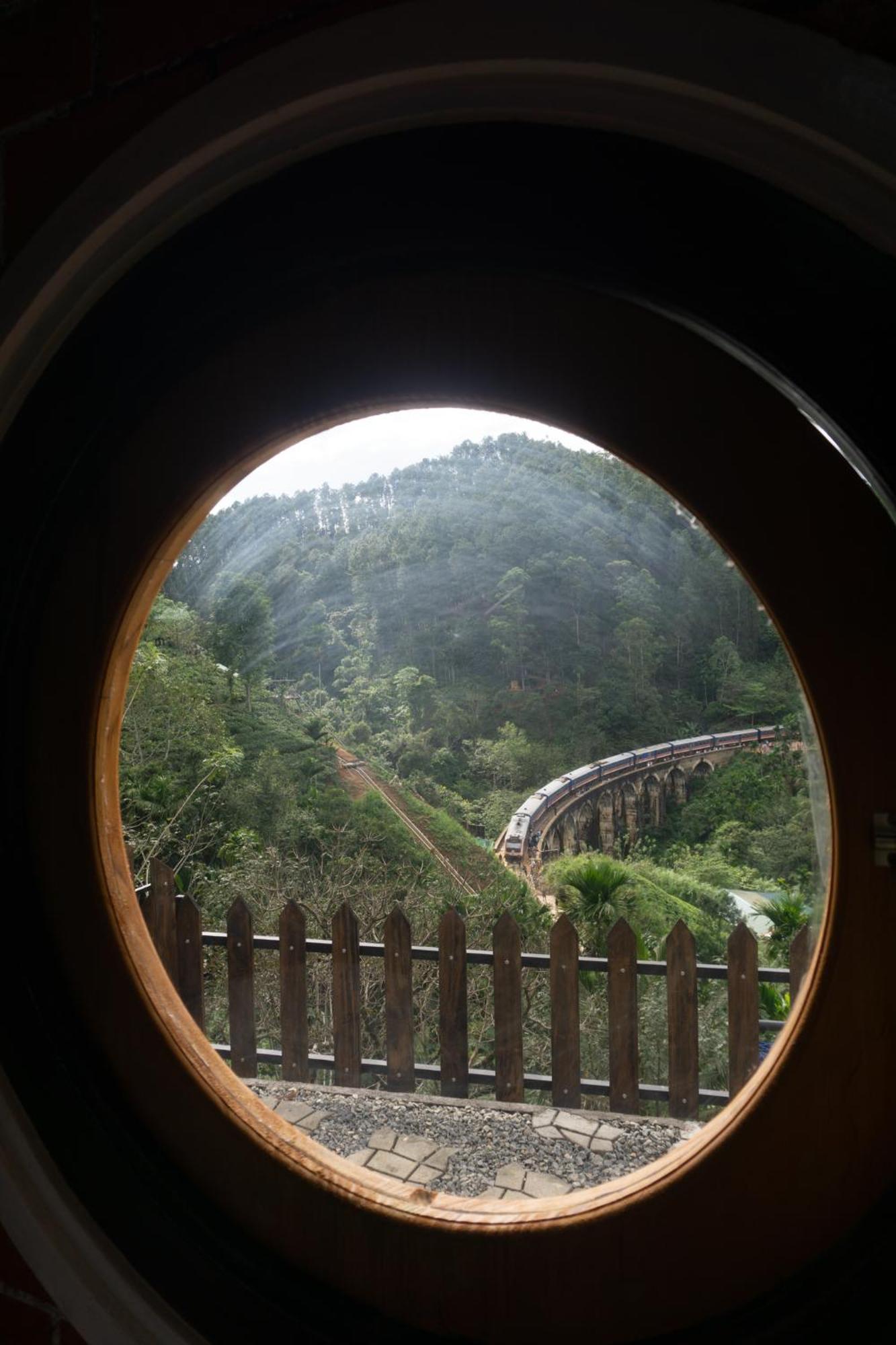 Bed and Breakfast Hobbit Hole Hideaway Ella Exterior foto
