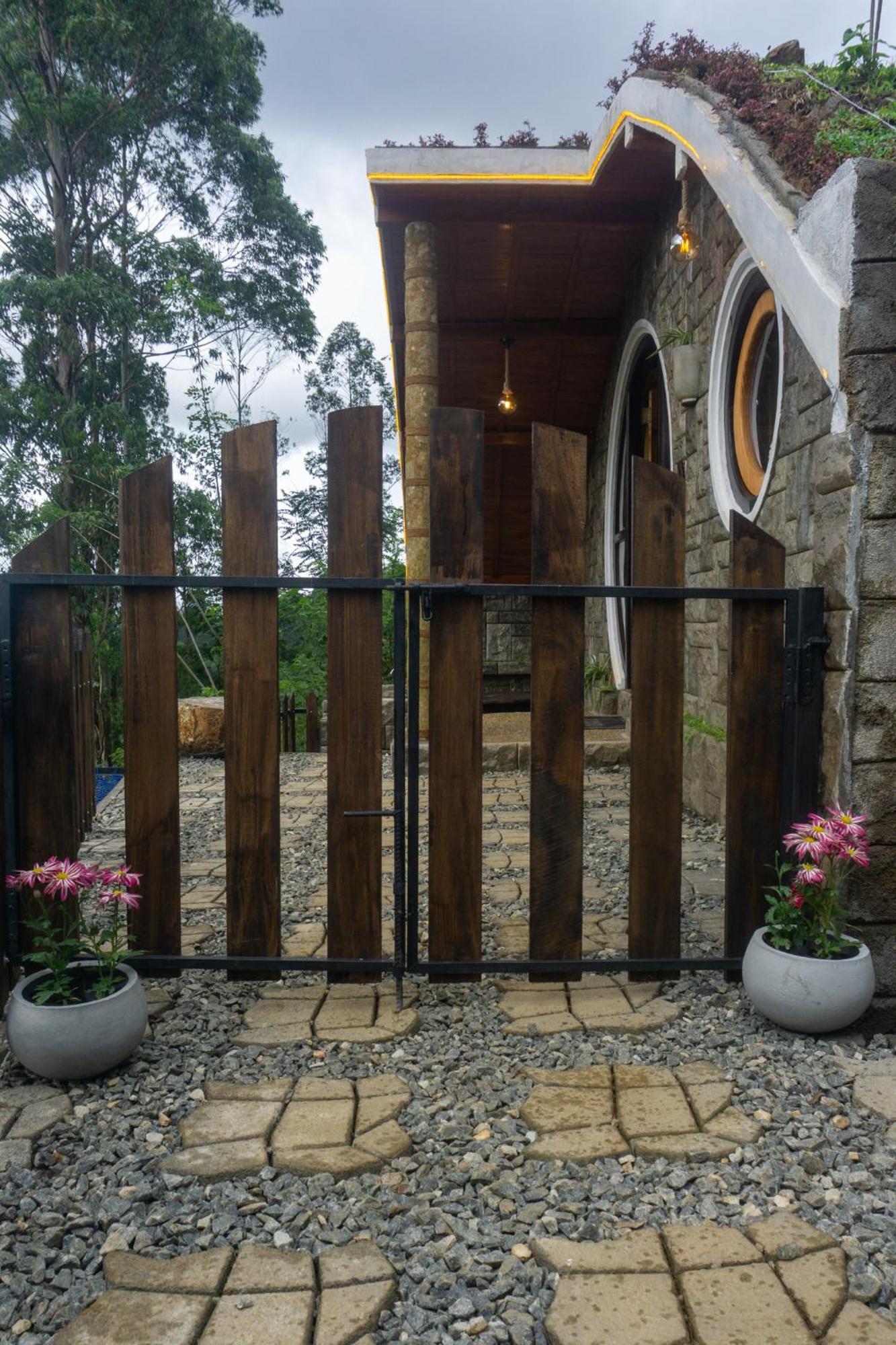 Bed and Breakfast Hobbit Hole Hideaway Ella Exterior foto