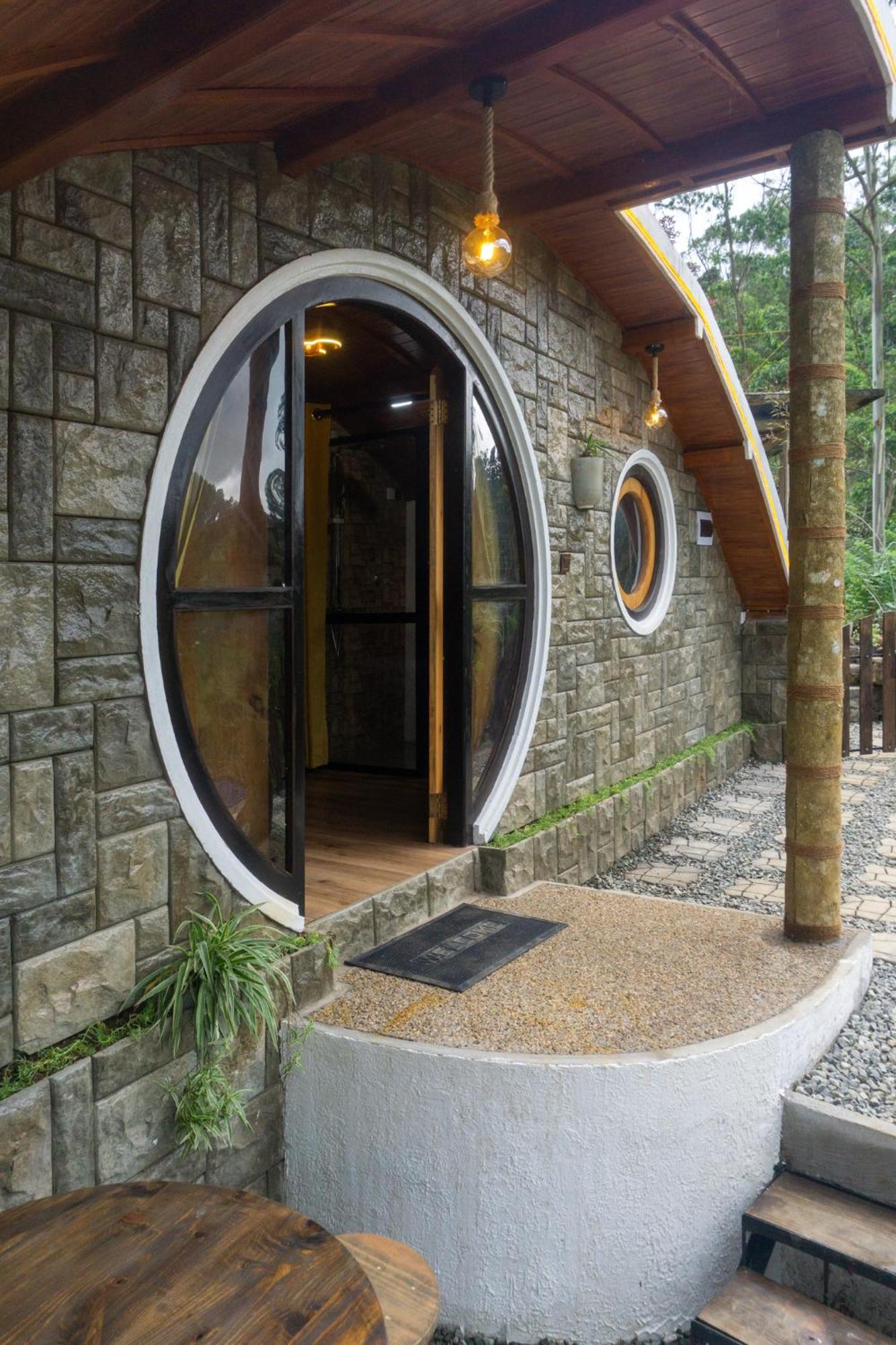 Bed and Breakfast Hobbit Hole Hideaway Ella Exterior foto