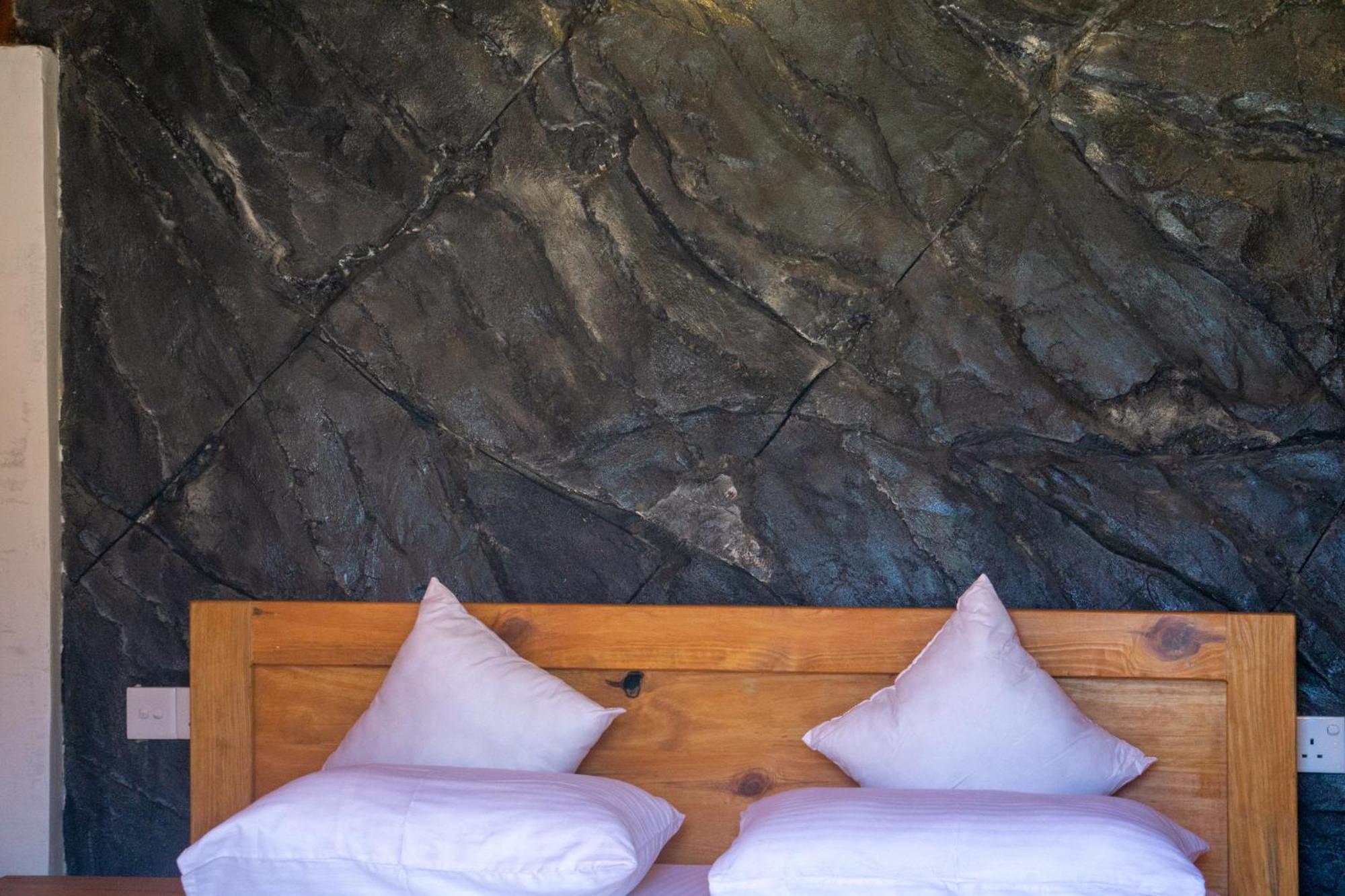 Bed and Breakfast Hobbit Hole Hideaway Ella Exterior foto